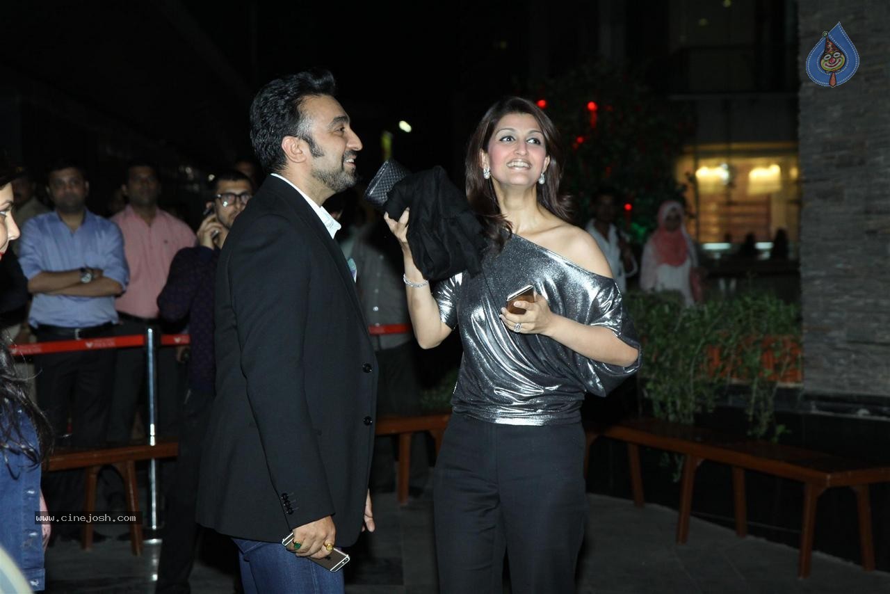 Bolly Celebs at Fast n Furious 7 Premiere - 45 / 90 photos