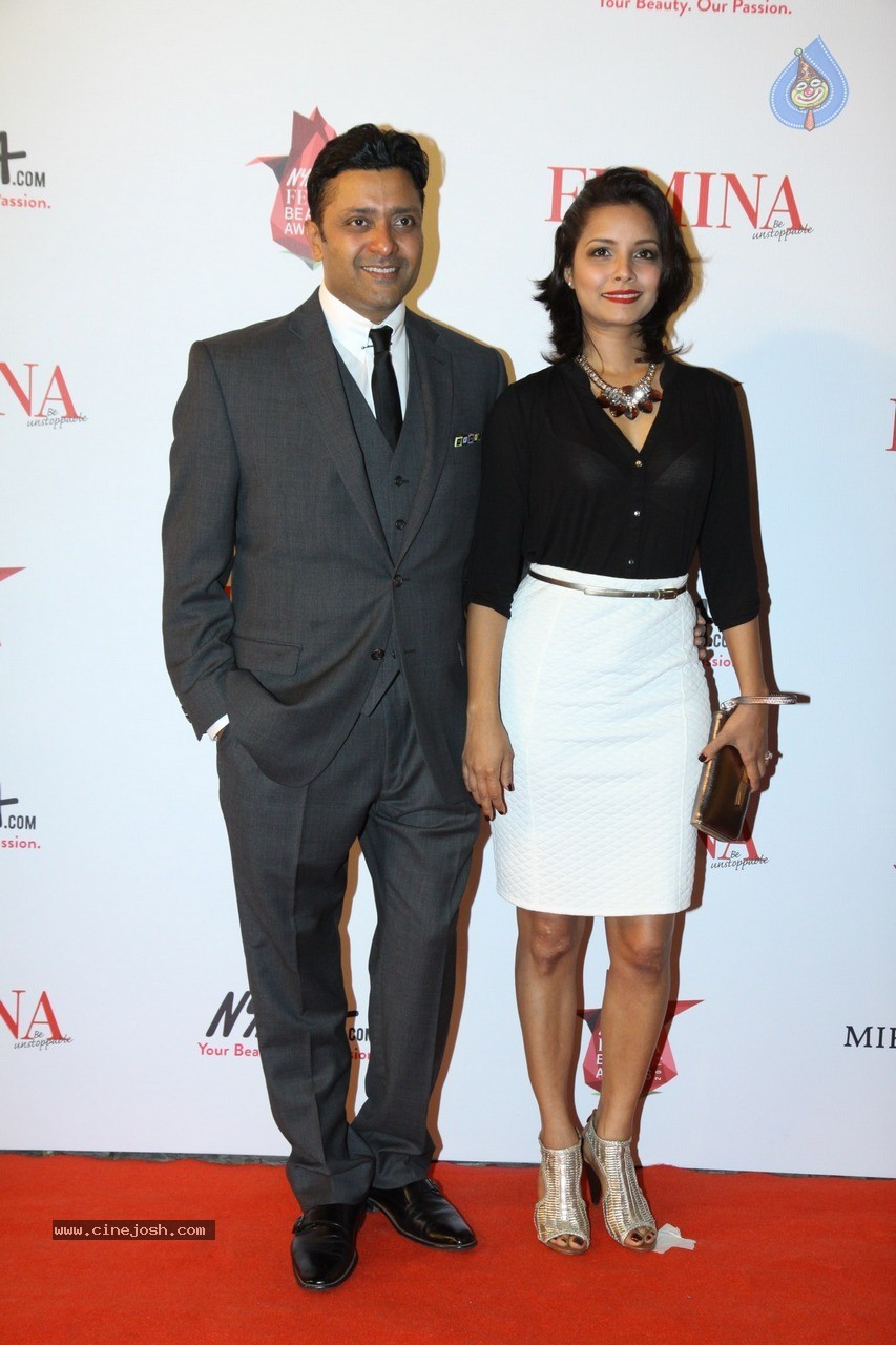 Bolly Celebs at Femina Beauty Awards 2015 - 18 / 60 photos