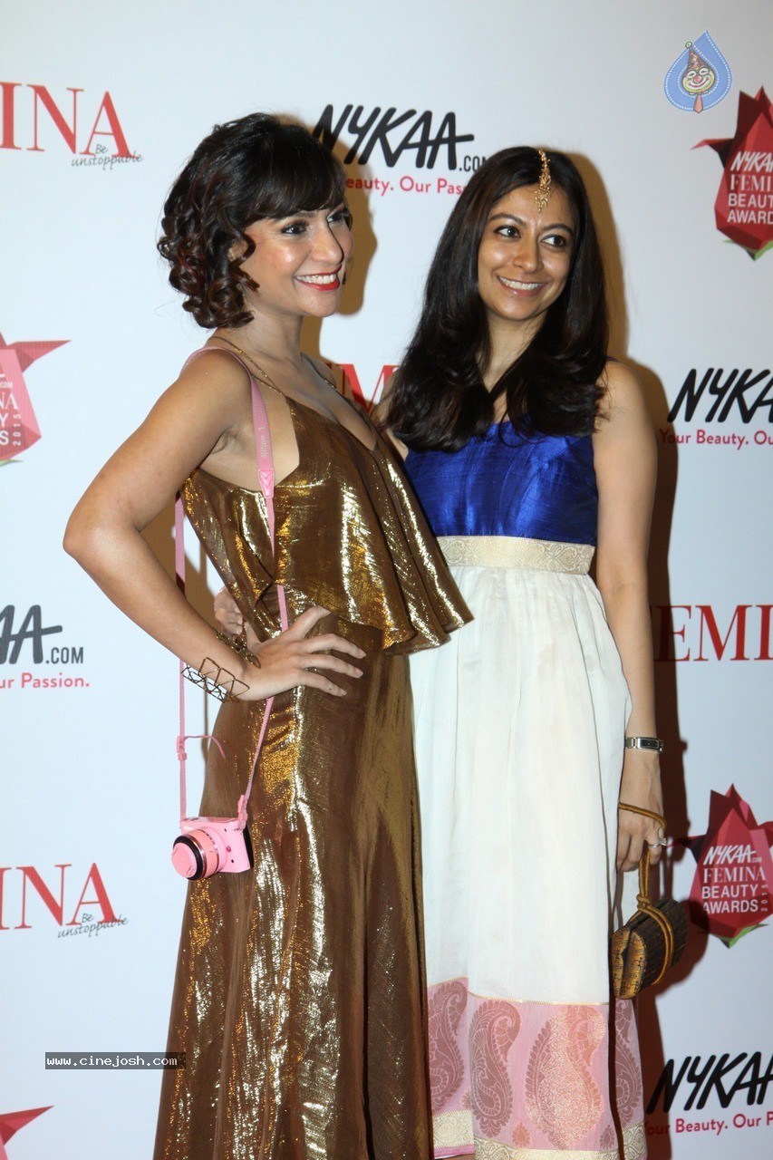 Bolly Celebs at Femina Beauty Awards 2015 - 49 / 60 photos
