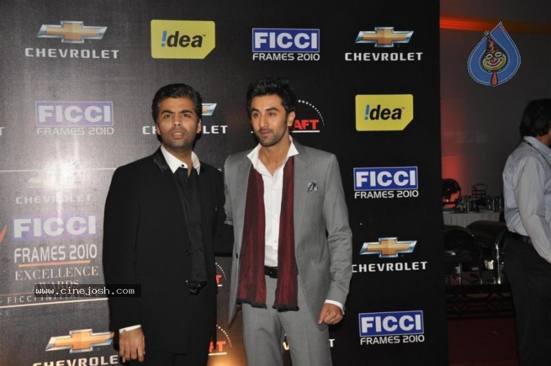 Bolly Celebs at FICCI Frames Finale - 25 / 40 photos