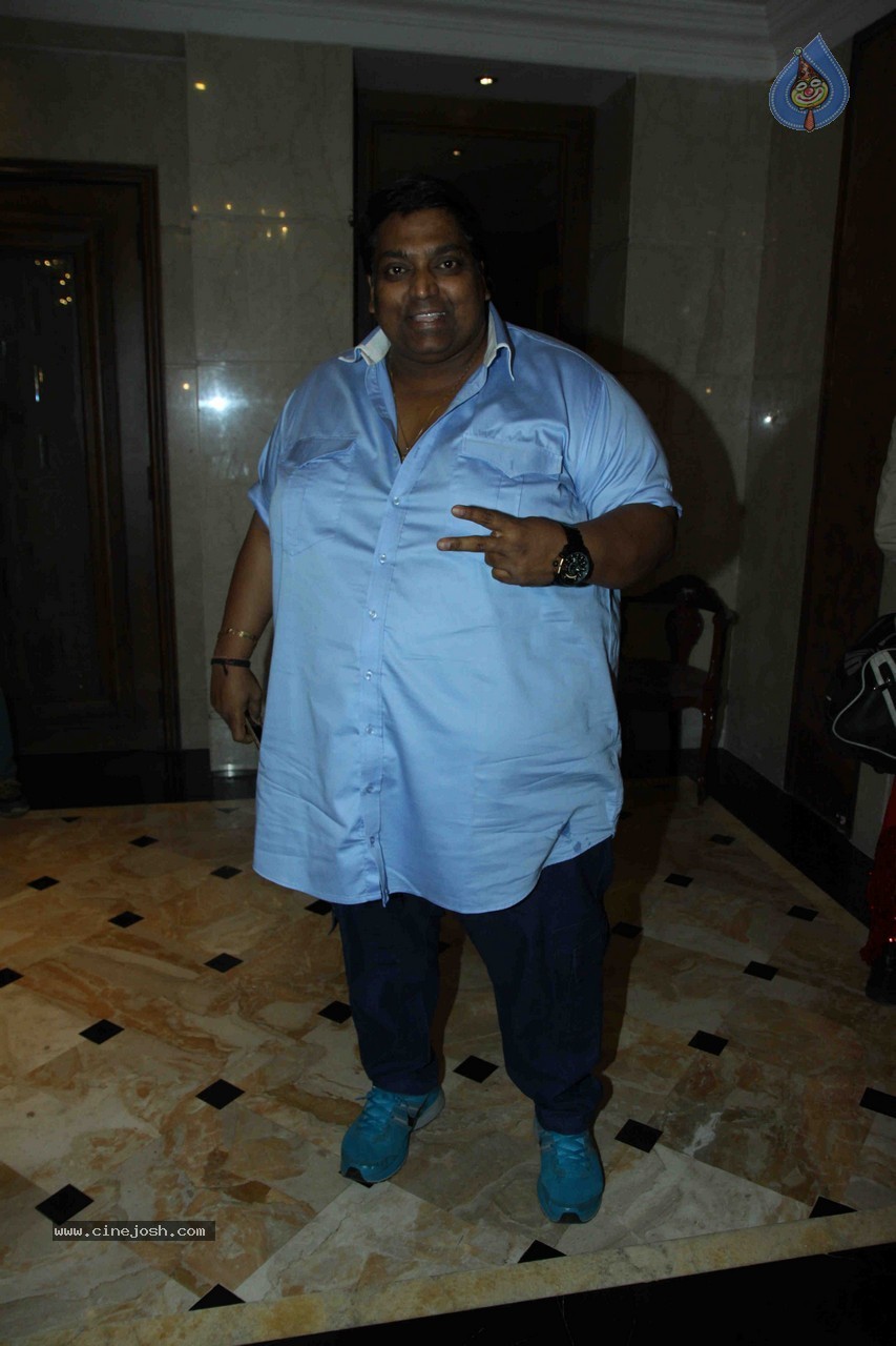 Bolly Celebs at Film Six X Launch - 7 / 46 photos