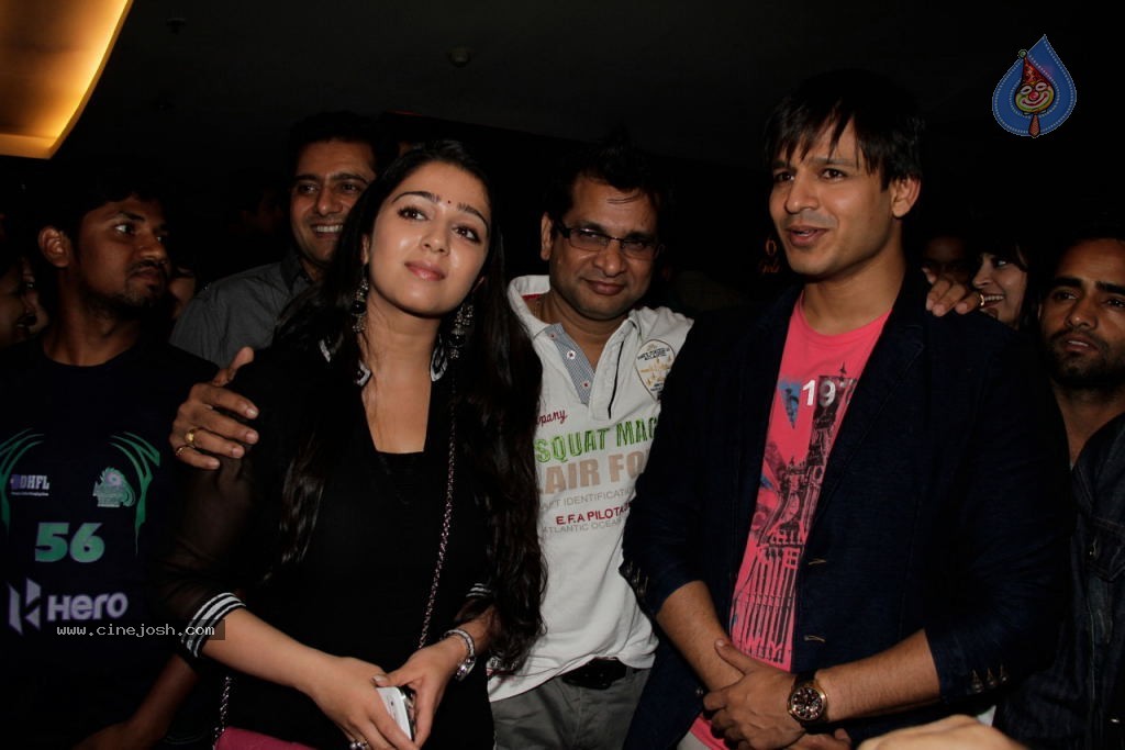 Bolly Celebs at Film Zilla Ghaziabad Movie Premiere - 25 / 72 photos