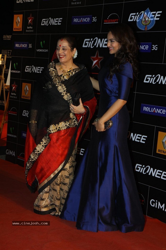 Bolly Celebs at GiMA Awards 2014 - 125 / 151 photos