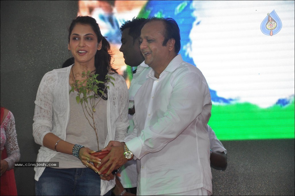 Bolly Celebs at Go Green Campaign  - 21 / 81 photos