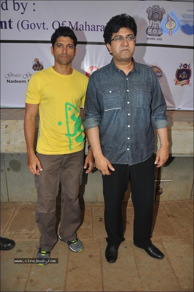 Bolly Celebs at Go Green Campaign  - 35 / 81 photos