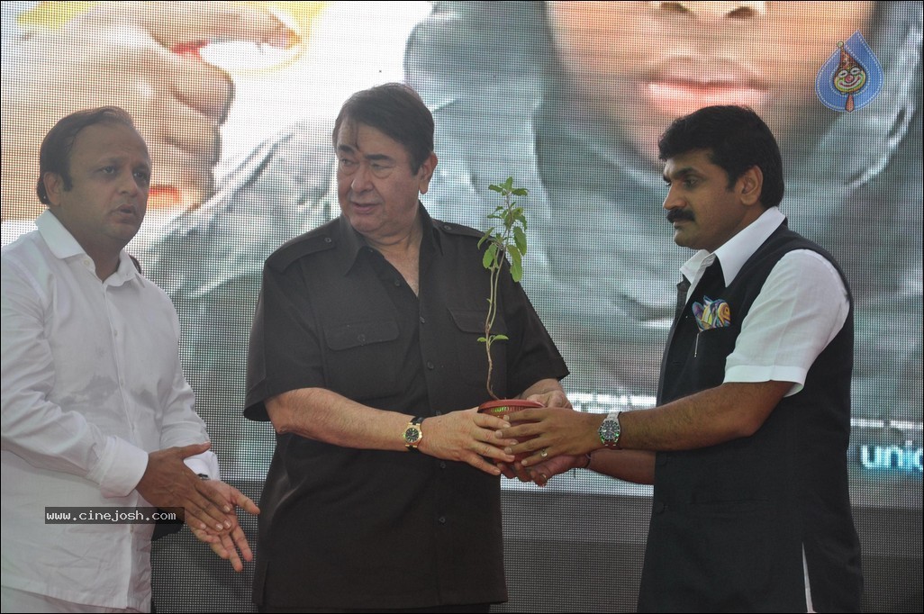Bolly Celebs at Go Green Campaign  - 59 / 81 photos