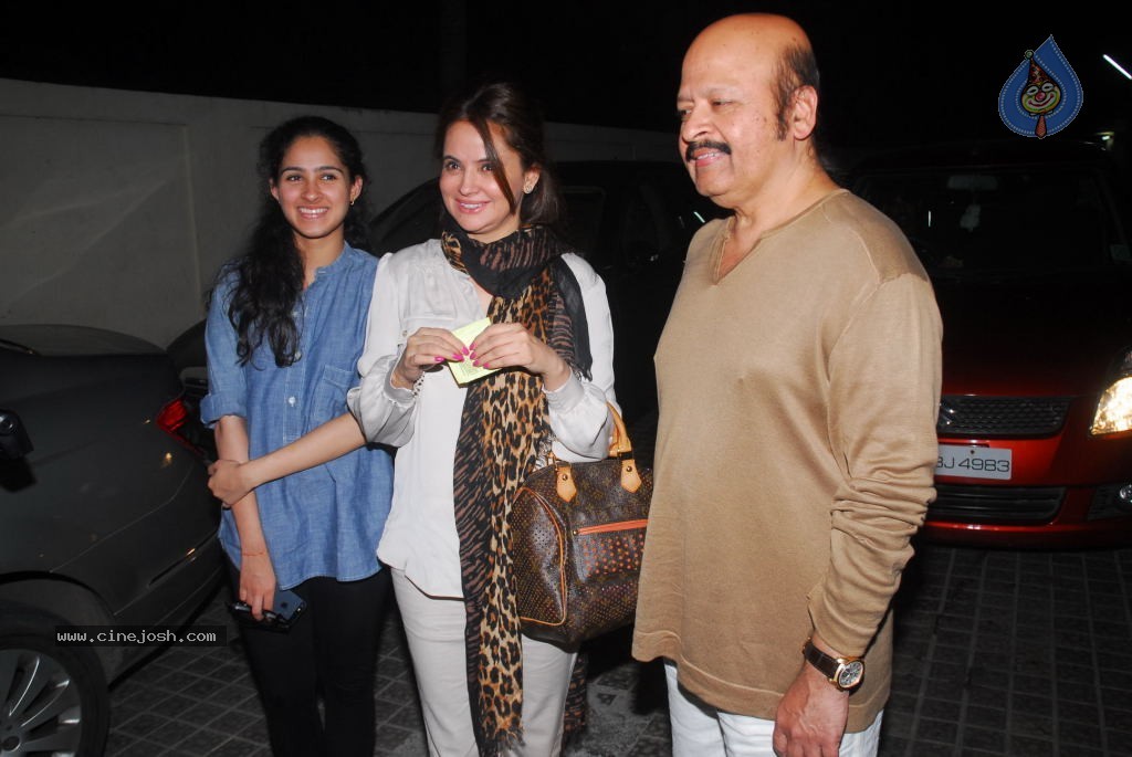 Bolly Celebs at Gori Tere Pyaar Mein Special Screening - 15 / 119 photos