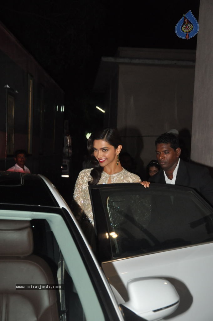 Bolly Celebs at Grazia Young Fashion Awards - 4 / 37 photos