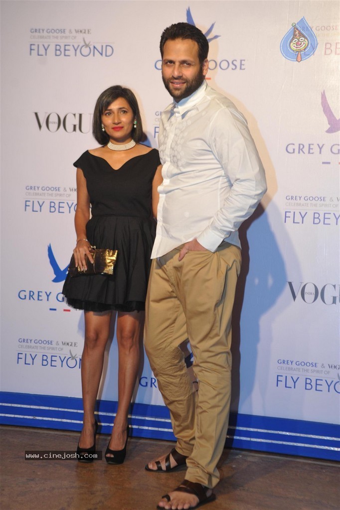 Bolly Celebs at Grey Goose Fly Beyond Awards 2014 - 30 / 152 photos
