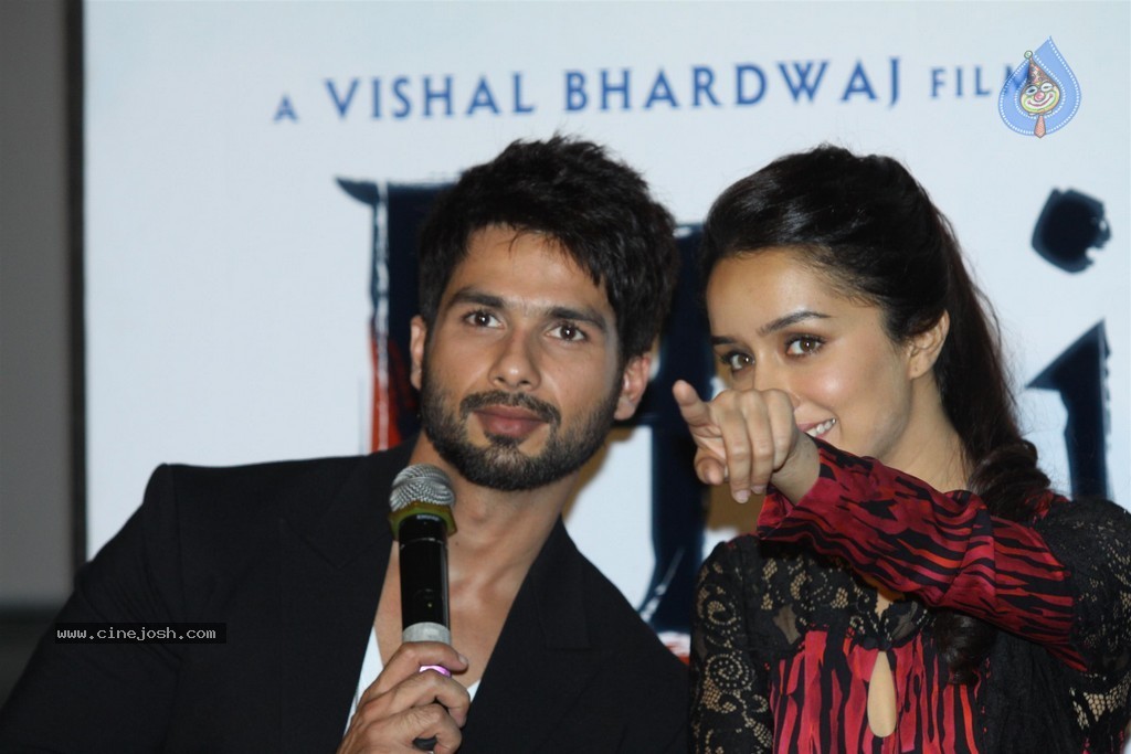 Bolly Celebs at Haider Trailer Launch - 52 / 89 photos