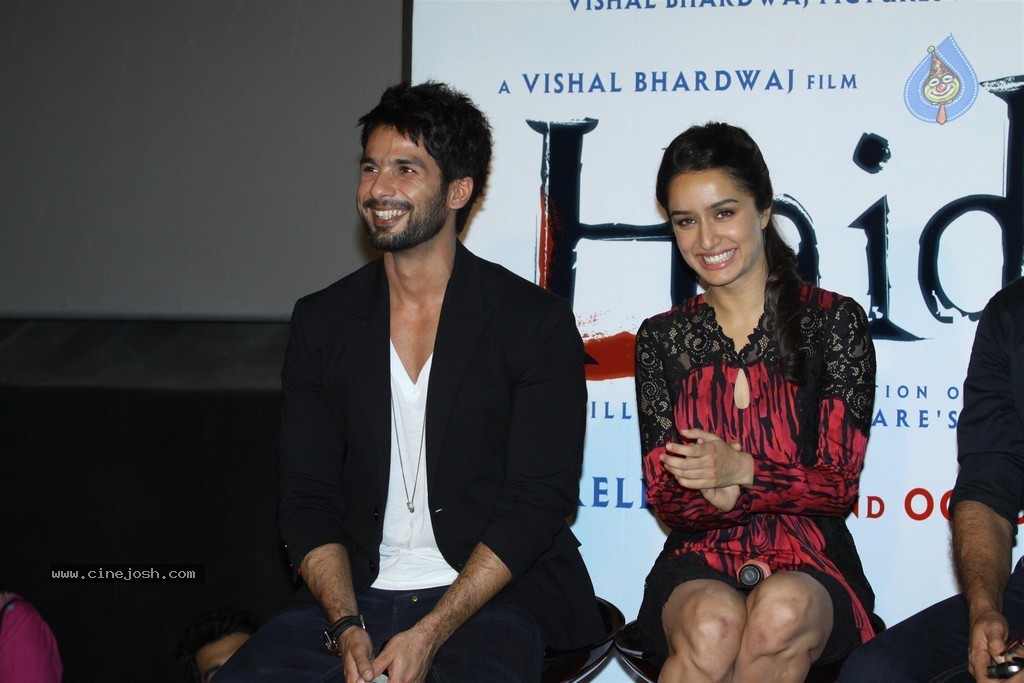 Bolly Celebs at Haider Trailer Launch - 74 / 89 photos