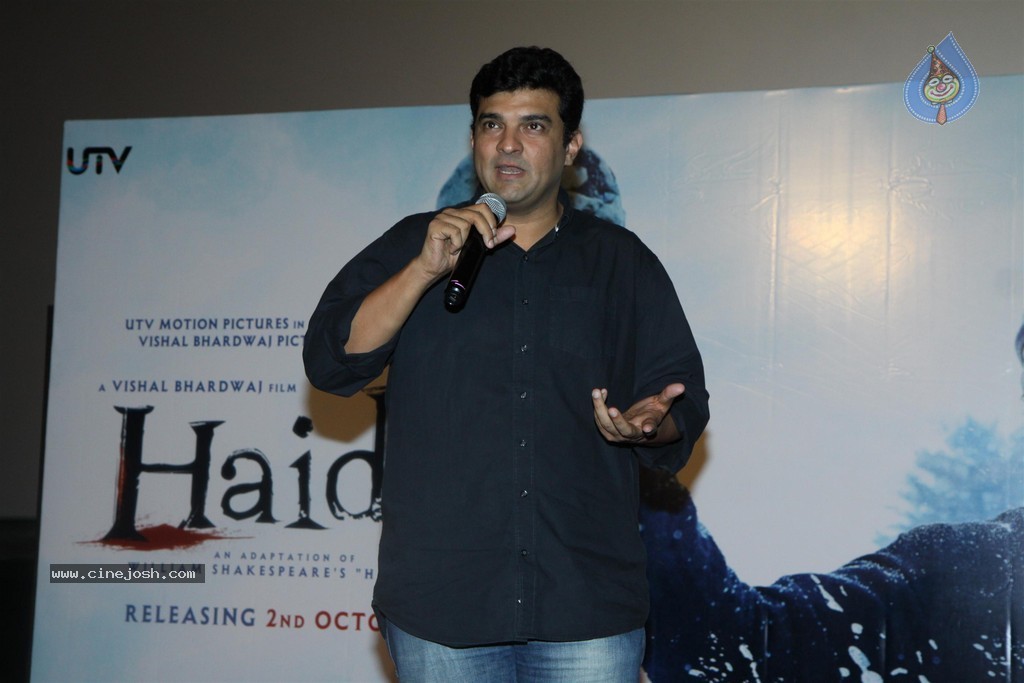 Bolly Celebs at Haider Trailer Launch - 76 / 89 photos