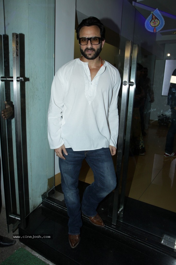 Bolly Celebs at Happy Ending Special Screening  - 13 / 63 photos