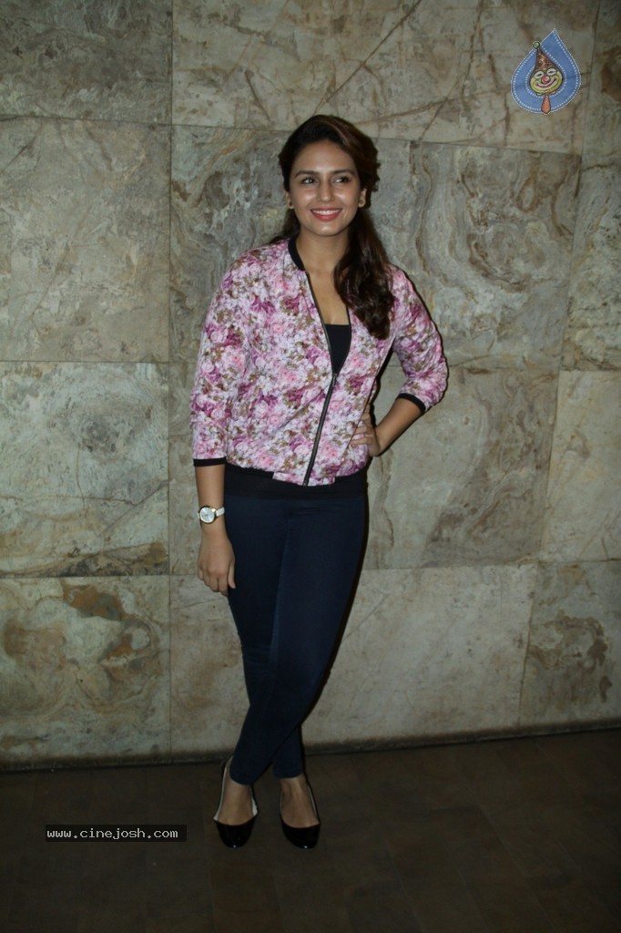 Bolly Celebs at Hawaa Hawaai Special Show - 1 / 99 photos