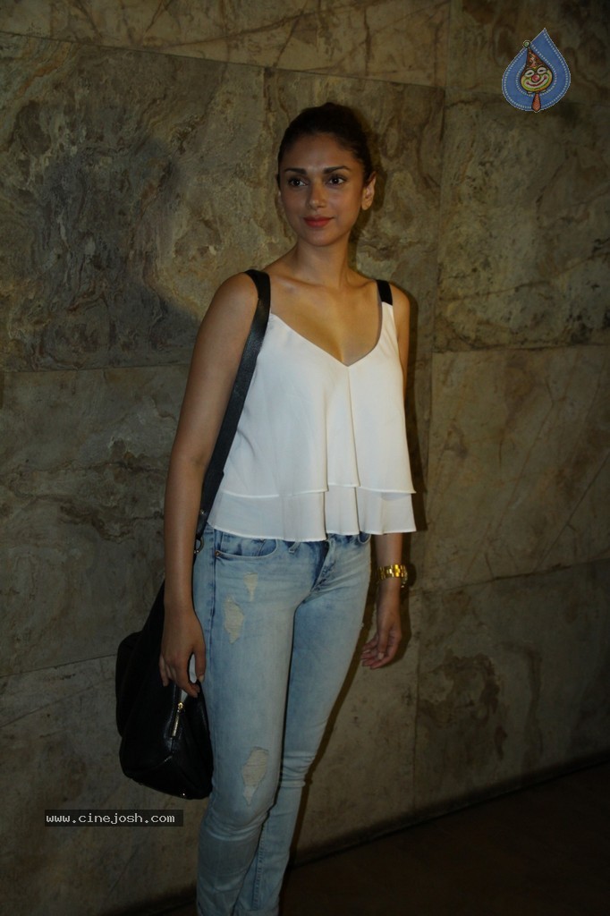 Bolly Celebs at Hawaa Hawaai Special Show - 7 / 99 photos