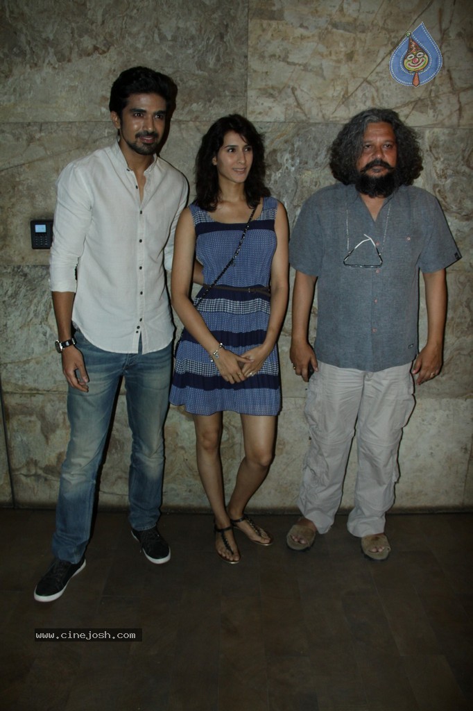 Bolly Celebs at Hawaa Hawaai Special Show - 39 / 99 photos