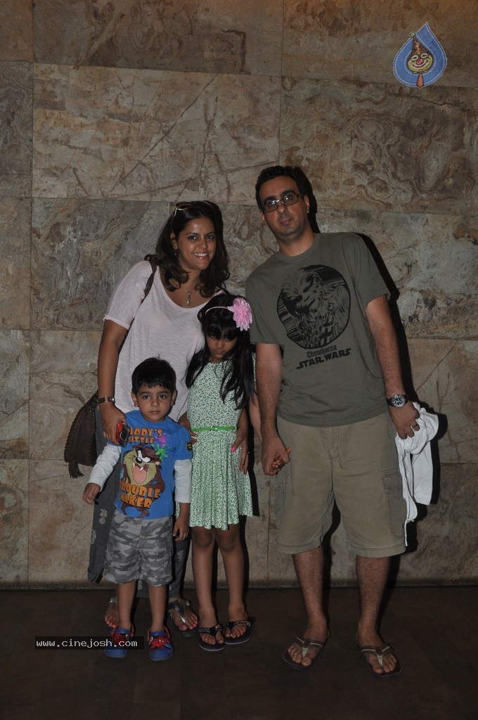 Bolly Celebs at Hawaa Hawaai Special Show - 47 / 99 photos