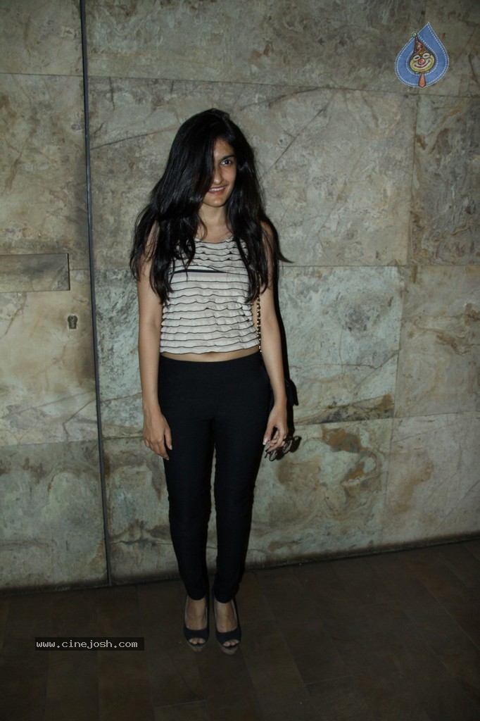 Bolly Celebs at Hawaa Hawaai Special Show - 81 / 99 photos