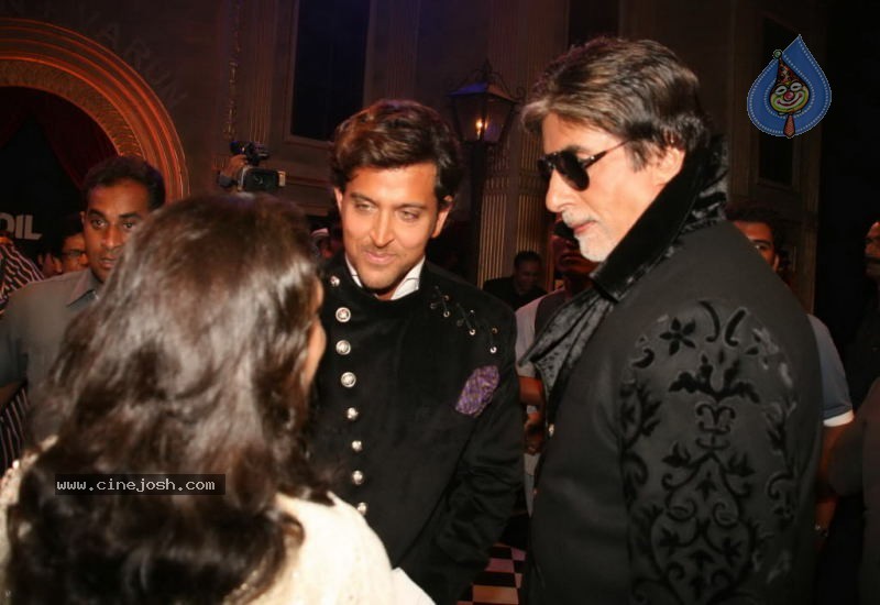 Bolly Celebs at HDIL India Couture Week Day 2 - 26 / 109 photos