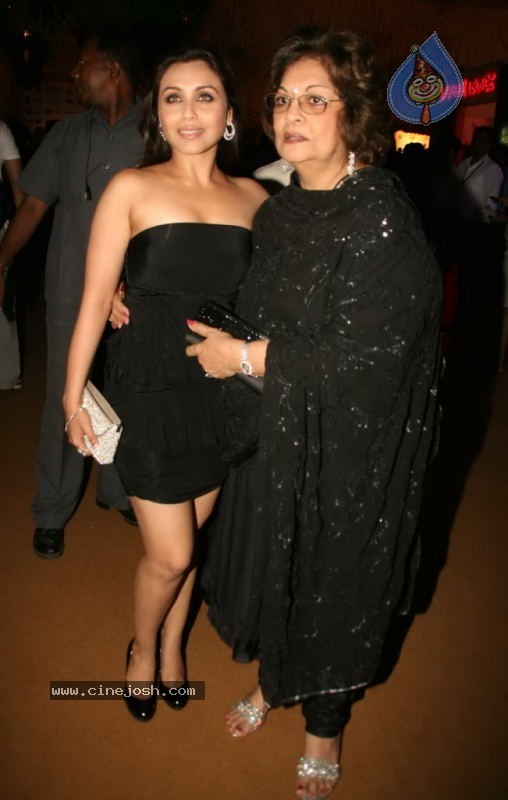 Bolly Celebs at HDIL India Couture Week Day 2 - 78 / 109 photos