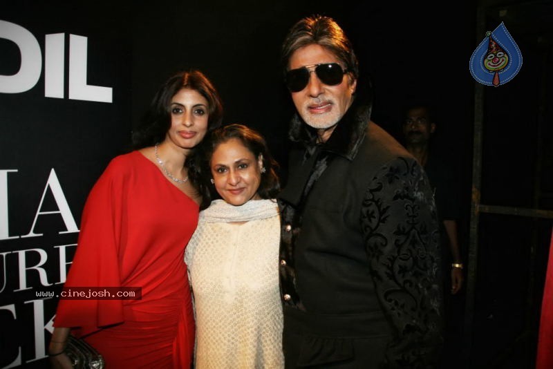 Bolly Celebs at HDIL India Couture Week Day 2 - 83 / 109 photos