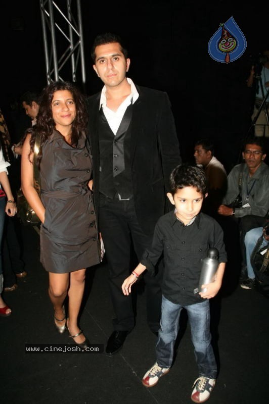 Bolly Celebs at HDIL India Couture Week Day 2 - 99 / 109 photos