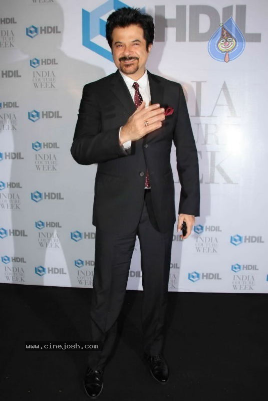 Bolly Celebs at HDIL India Couture Week Opening Party - 32 / 91 photos