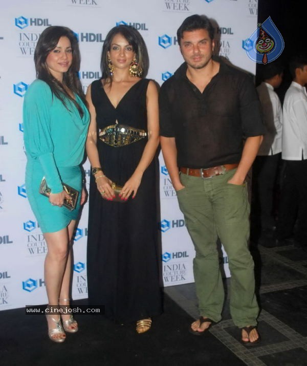 Bolly Celebs at HDIL India Couture Week Opening Party - 47 / 91 photos