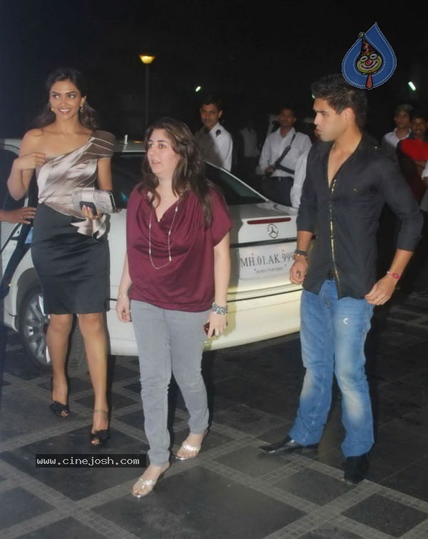 Bolly Celebs at HDIL India Couture Week Opening Party - 66 / 91 photos