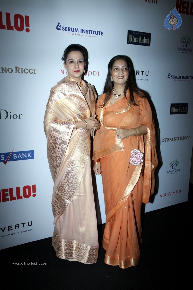 Bolly Celebs at Hello! Hall of Fame Awards - 77 / 152 photos