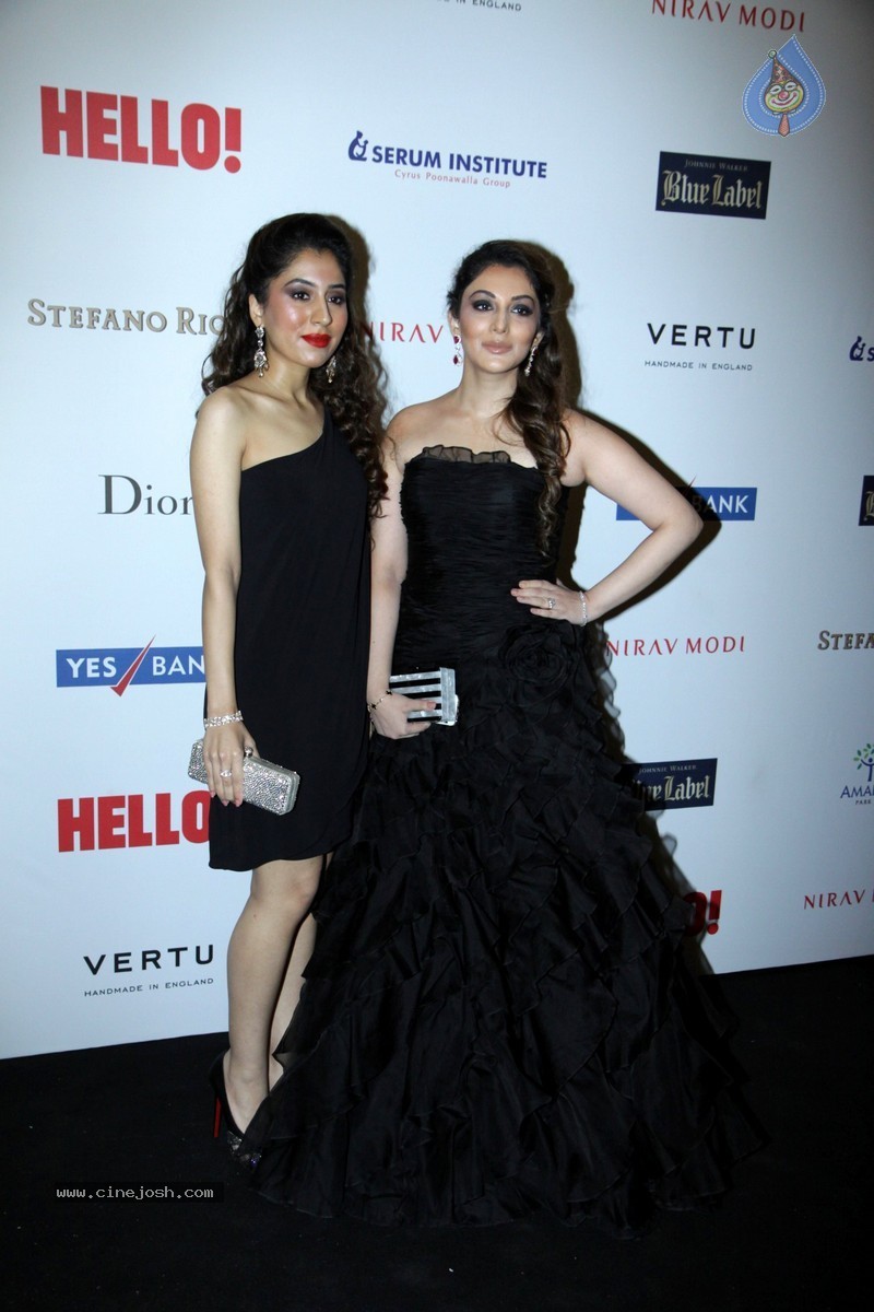 Bolly Celebs at Hello! Hall of Fame Awards - 86 / 152 photos