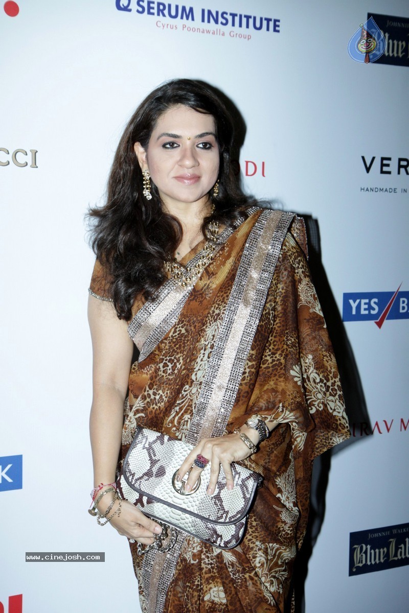 Bolly Celebs at Hello! Hall of Fame Awards - 91 / 152 photos