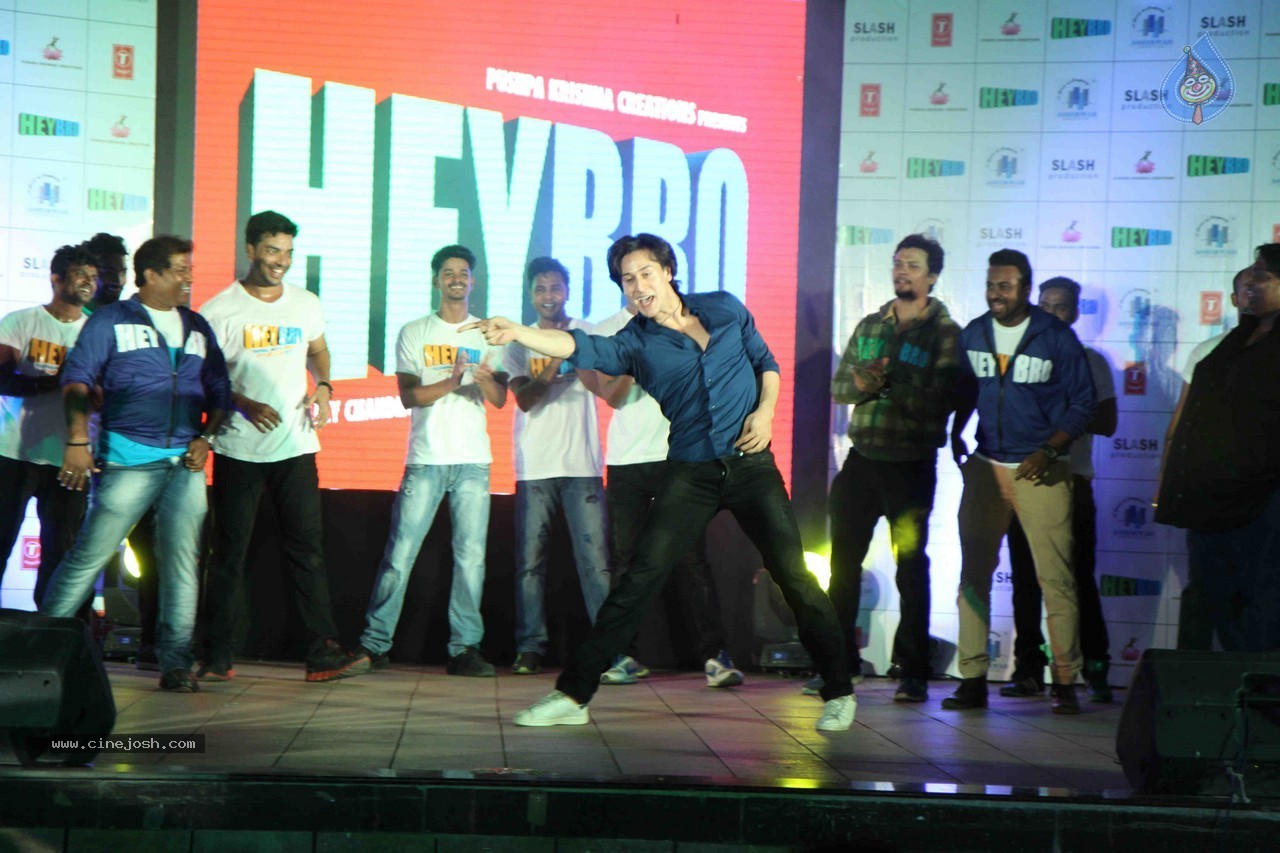 Bolly Celebs at Hey Bro Music Success Bash - 5 / 90 photos