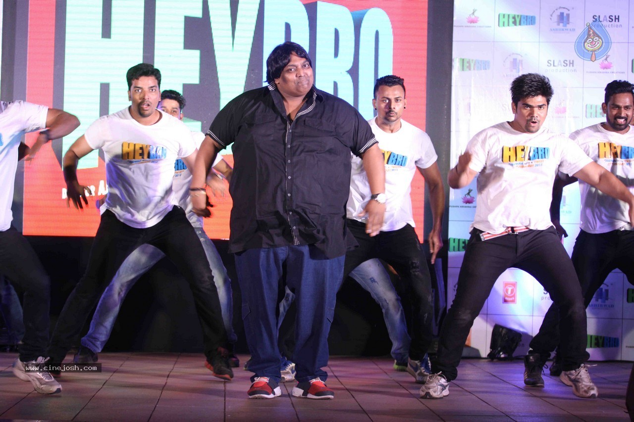 Bolly Celebs at Hey Bro Music Success Bash - 64 / 90 photos