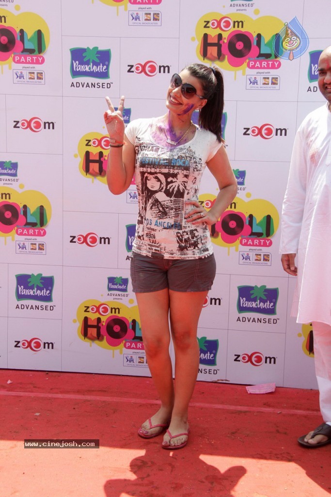 Bolly Celebs at Holi Celebrations - 3 / 103 photos