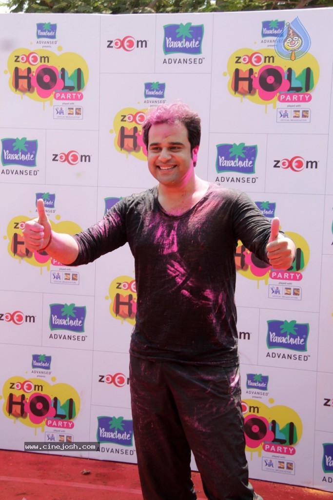 Bolly Celebs at Holi Celebrations - 84 / 103 photos