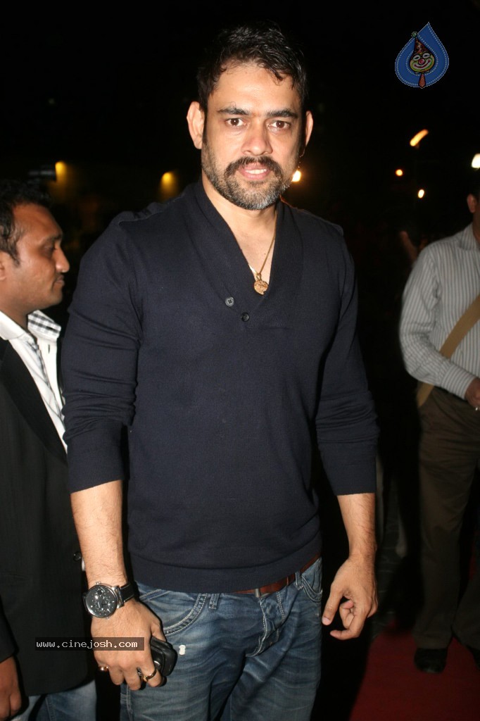 Bolly Celebs at Housefull 2 Special Show - 11 / 57 photos