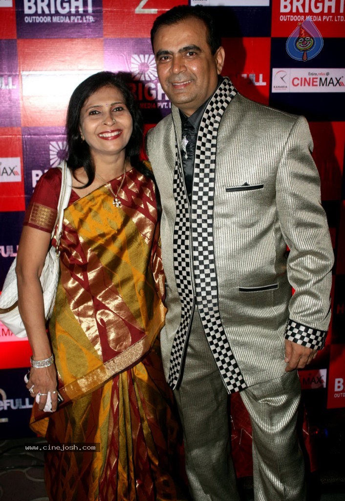 Bolly Celebs at Housefull 2 Special Show - 55 / 57 photos