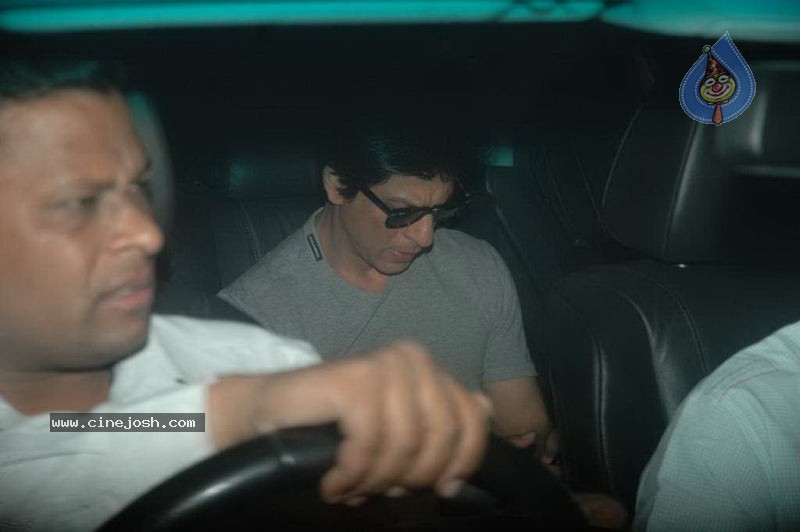 Bolly Celebs at Hrithik Bday Bash - 53 / 89 photos