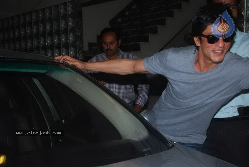 Bolly Celebs at Hrithik Bday Bash - 65 / 89 photos