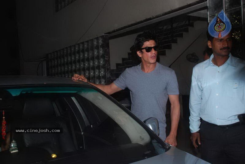 Bolly Celebs at Hrithik Bday Bash - 81 / 89 photos