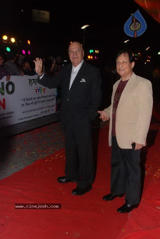 Bolly Celebs at Hum Dono Movie Premiere - 64 / 132 photos