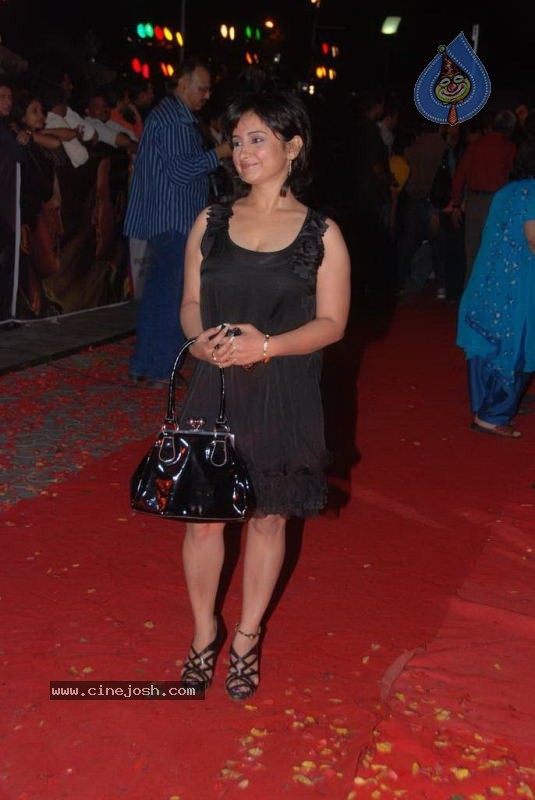 Bolly Celebs at Hum Dono Movie Premiere - 70 / 132 photos