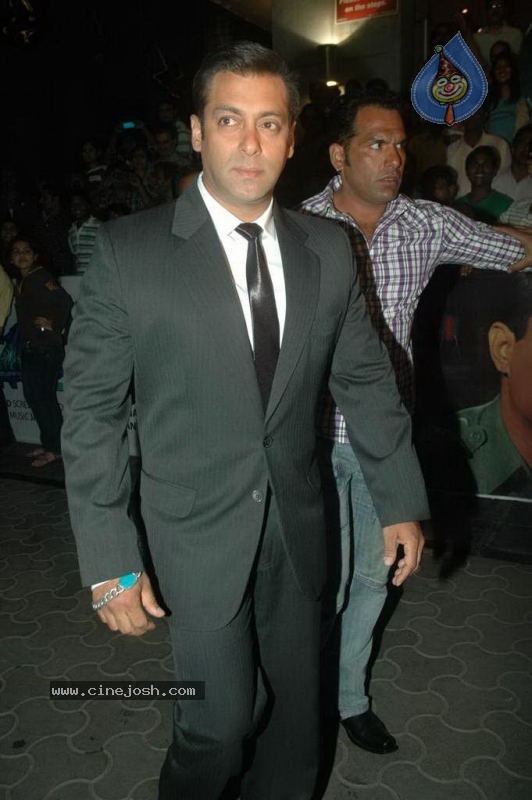Bolly Celebs at Hum Dono Movie Premiere - 98 / 132 photos