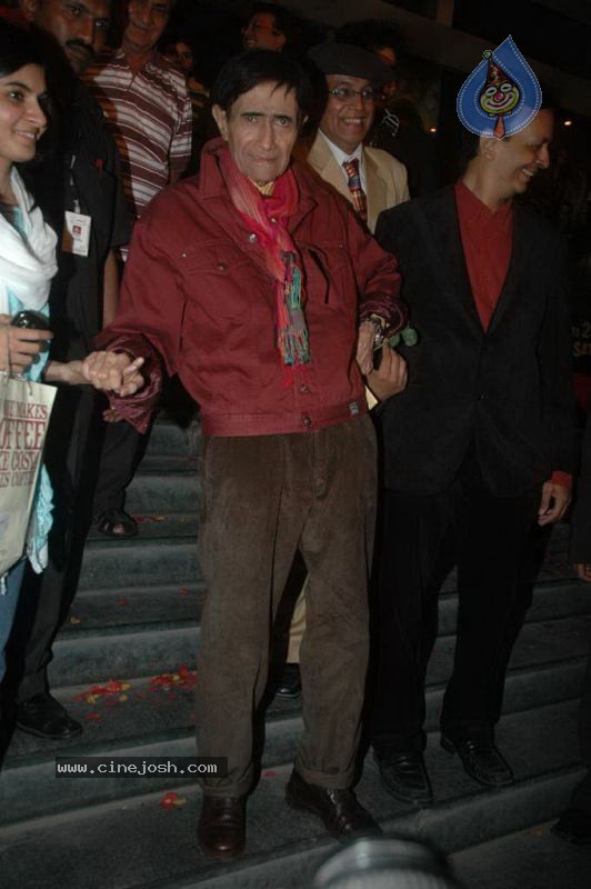 Bolly Celebs at Hum Dono Movie Premiere - 102 / 132 photos