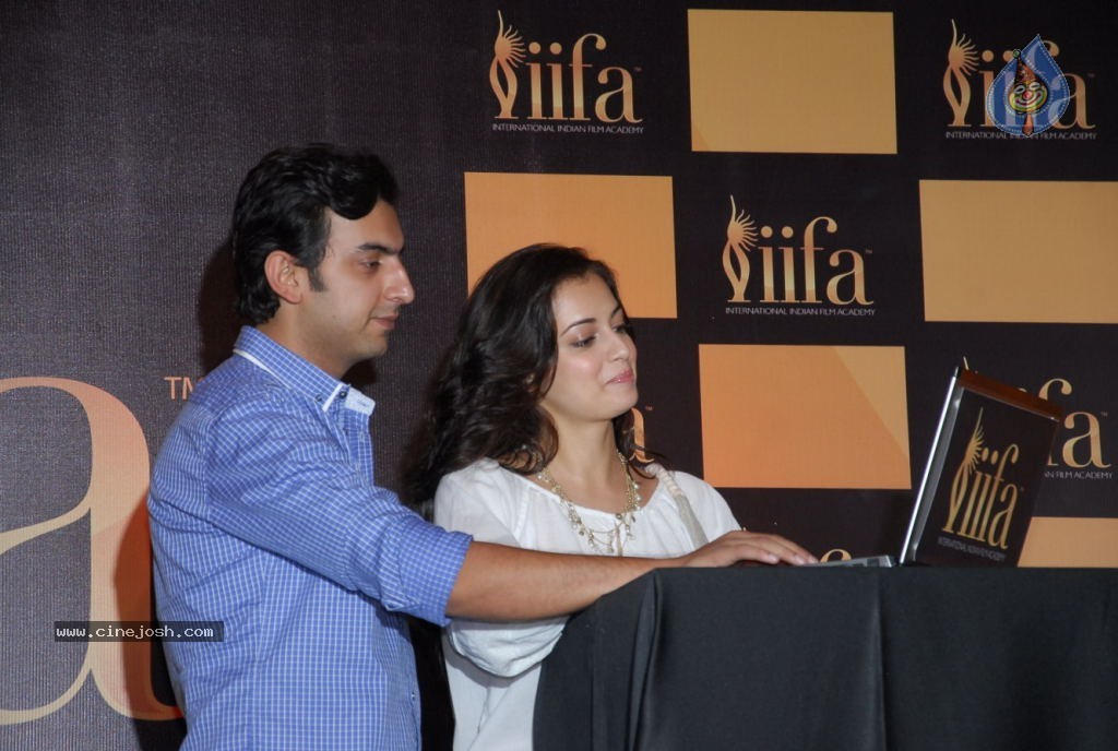 Bolly Celebs at IIFA 2012 Voting Weekend - 23 / 39 photos