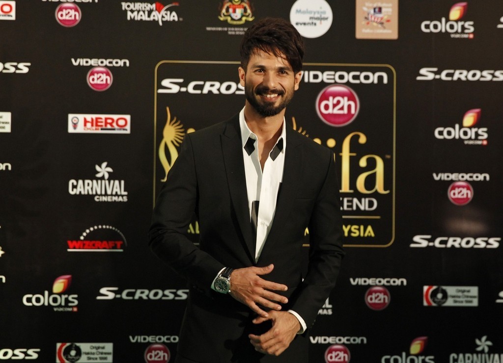 Bolly Celebs at IIFA Awards 2015 - 27 / 49 photos
