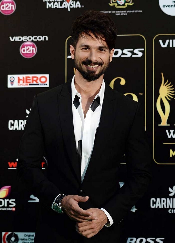 Bolly Celebs at IIFA Awards 2015 - 32 / 49 photos