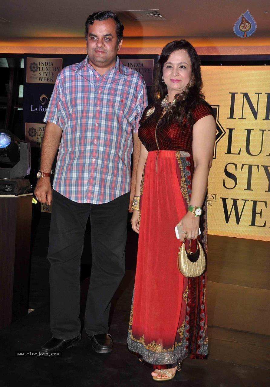 Bolly Celebs at India Luxury Style Week 2015 Event - 60 / 116 photos