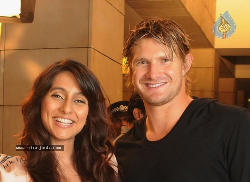 Bolly Celebs at IPL Nite Party - 39 / 61 photos